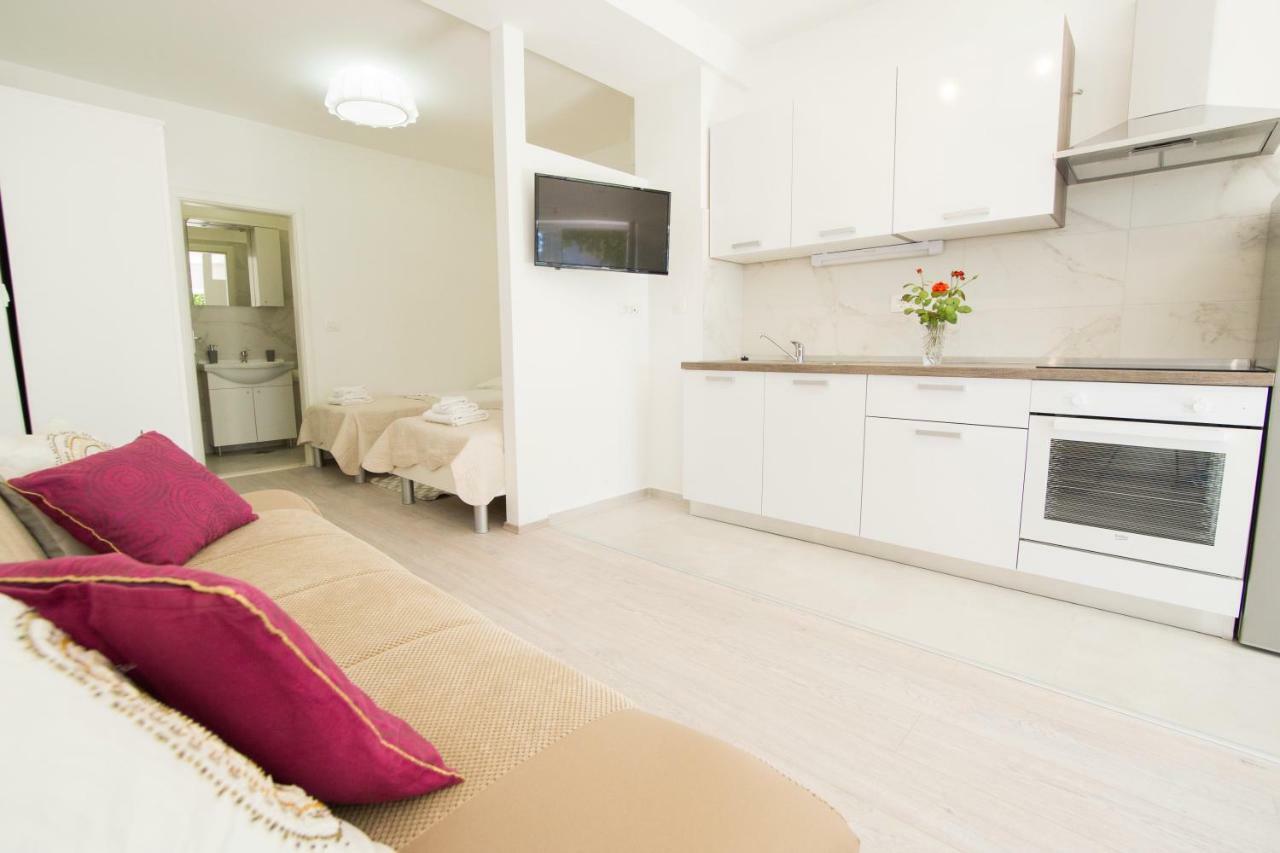 Apartamento Neyra 2 *